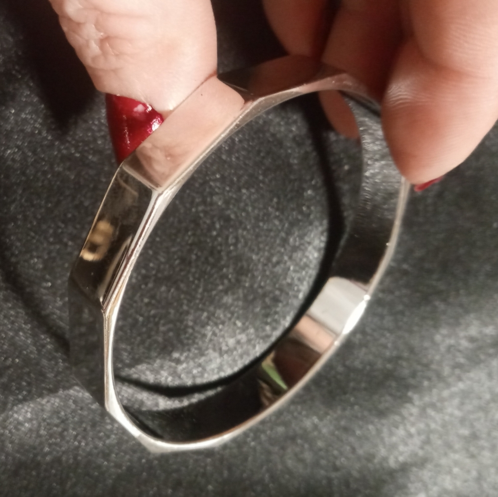 Monet bangle bracelet